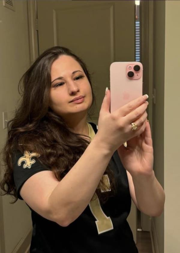 A selfie posted on Instagram, where Gypsy Rose Blanchard has 6.5 million followers.